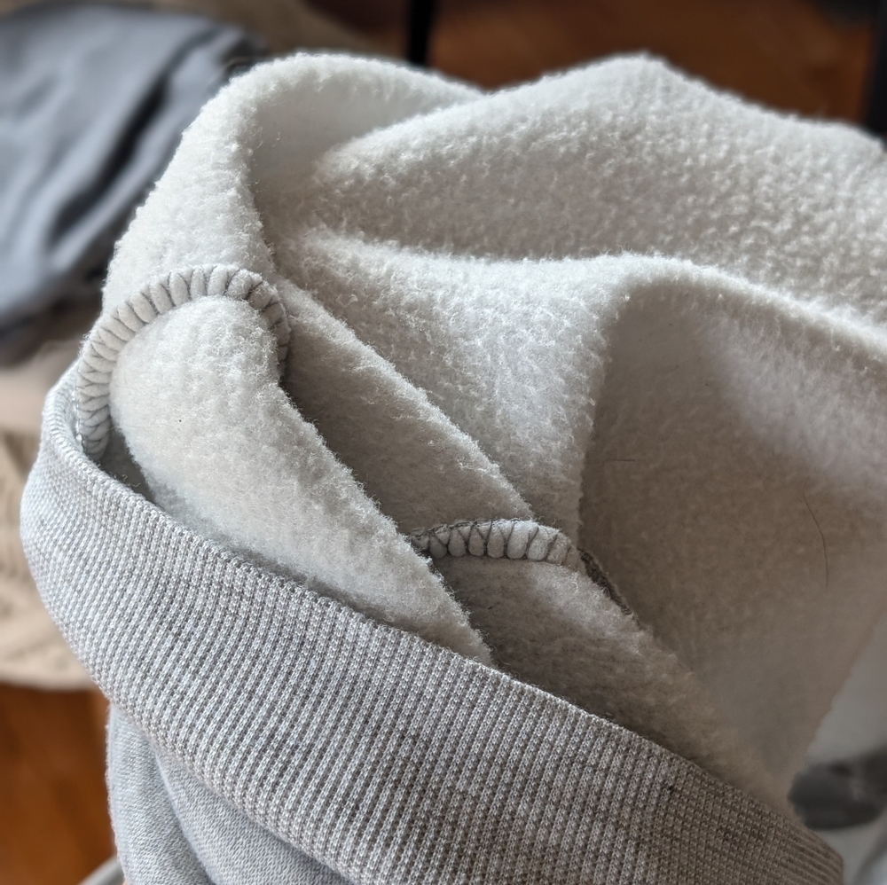 *FREE*  With Purchase Grey sweater - Picture 5 of 6